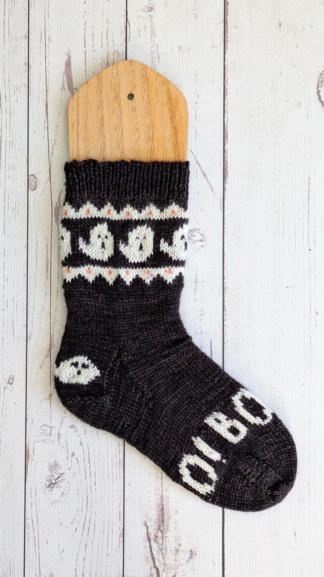 Hello Boo-tiful: Halloween-Inspired Knitted Socks Pattern PDF